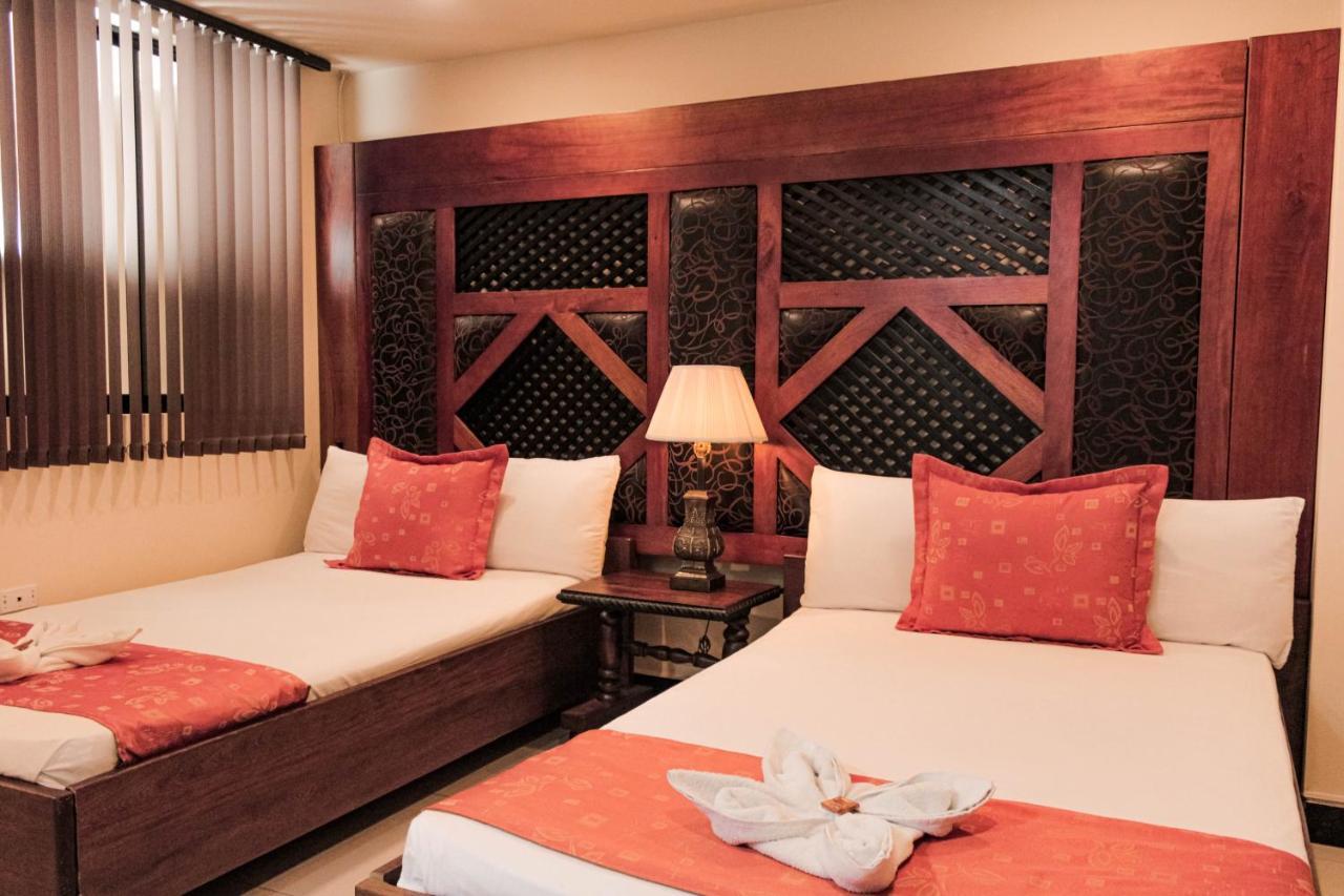 Hotel Plaza Garibaldi Caldas Екстериор снимка